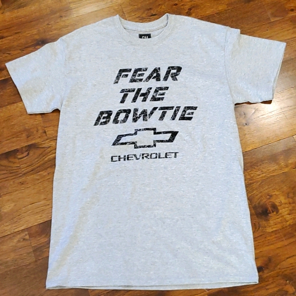 Mens Chevrolet graphic tshirt size M